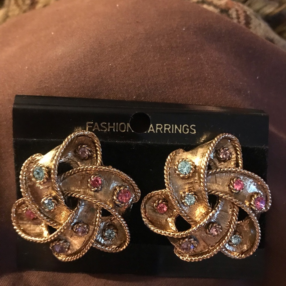 Vintage Rhinestone Clip On Earrings